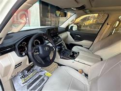 تۆیۆتا لاند کروزەر